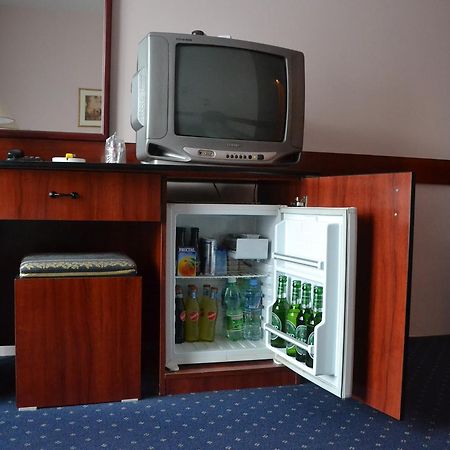 Hotel Mimoza Куманово Екстериор снимка
